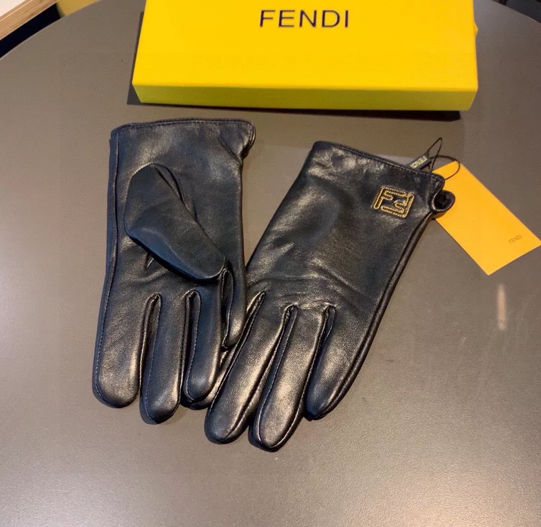 Trendsetting 8110 Fendi Gloves For Women