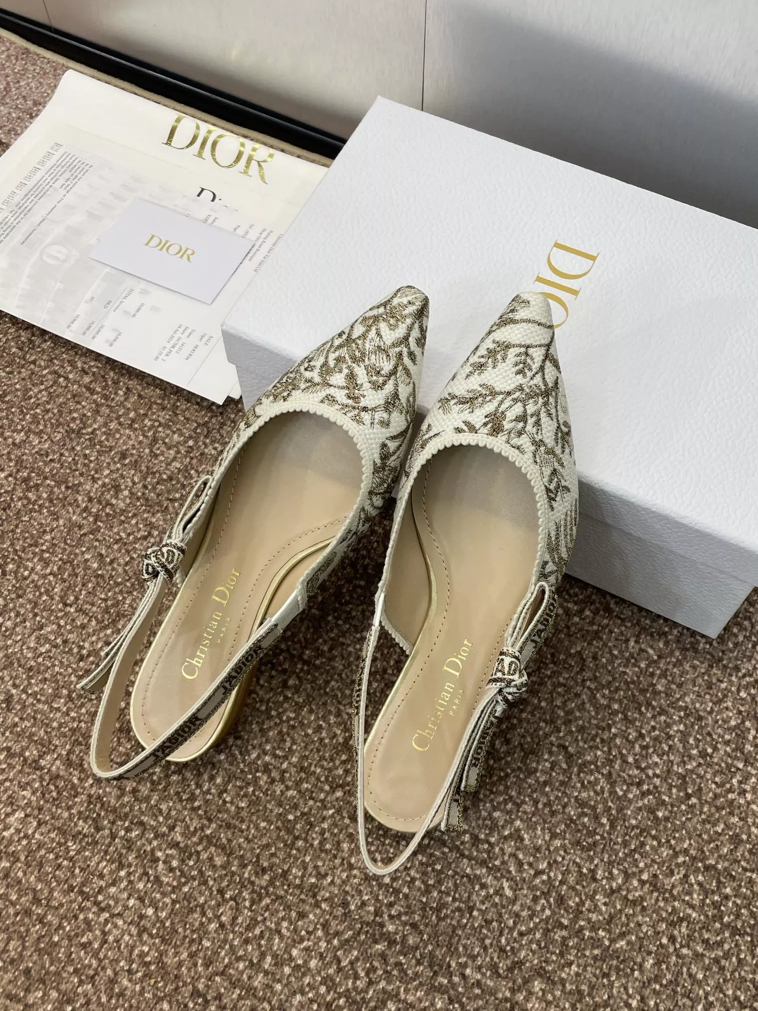Trendsetting 8230 Christian Dior Sandal For Women