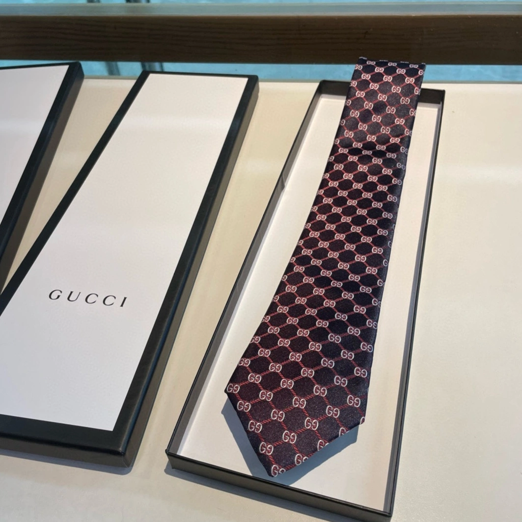 Trendsetting 8272 Gucci Necktie For Men