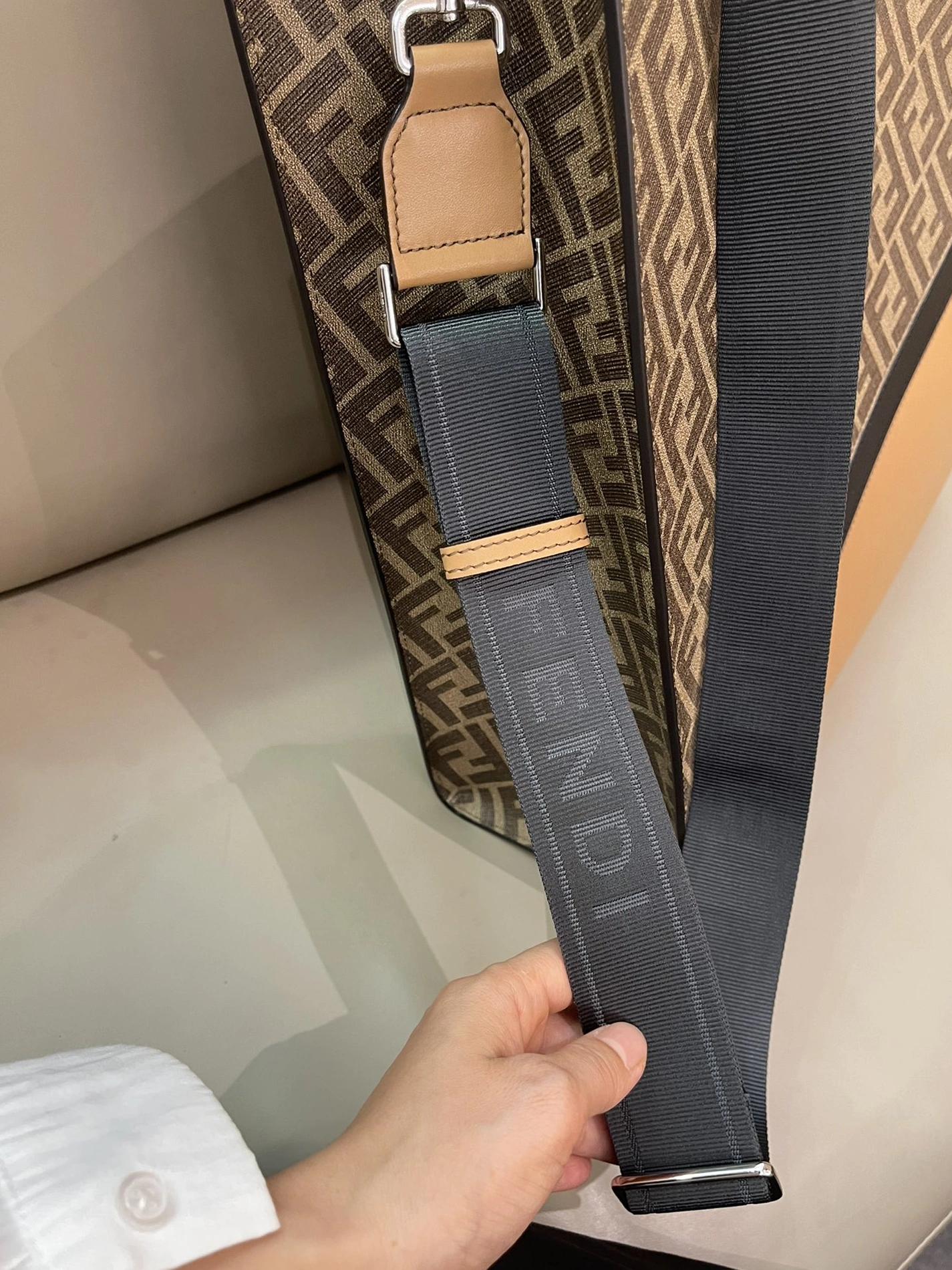 Trendsetting 831 Fendi AAA Quality Handbags For Unisex