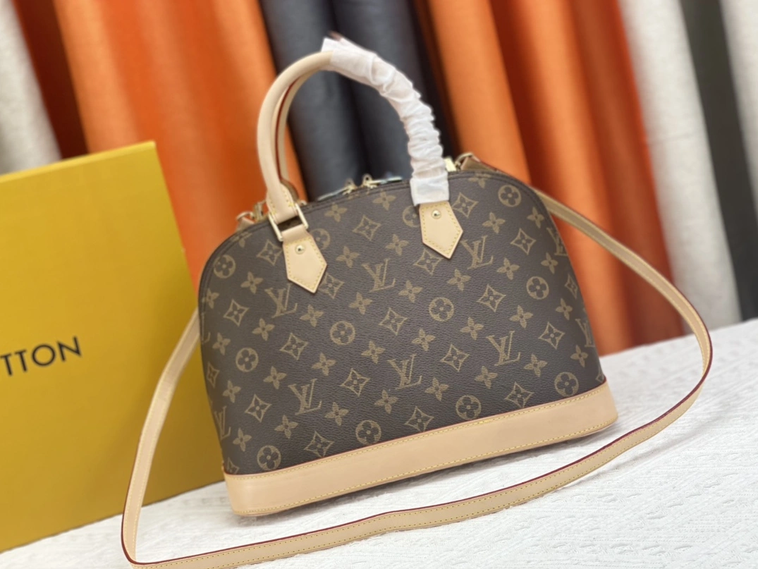 Trendsetting 831 Louis Vuitton AAA Quality Handbags For Women