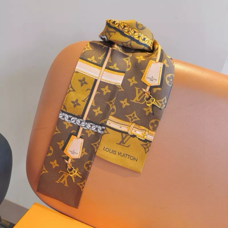 Trendsetting 8335 Louis Vuitton Silk Scarf