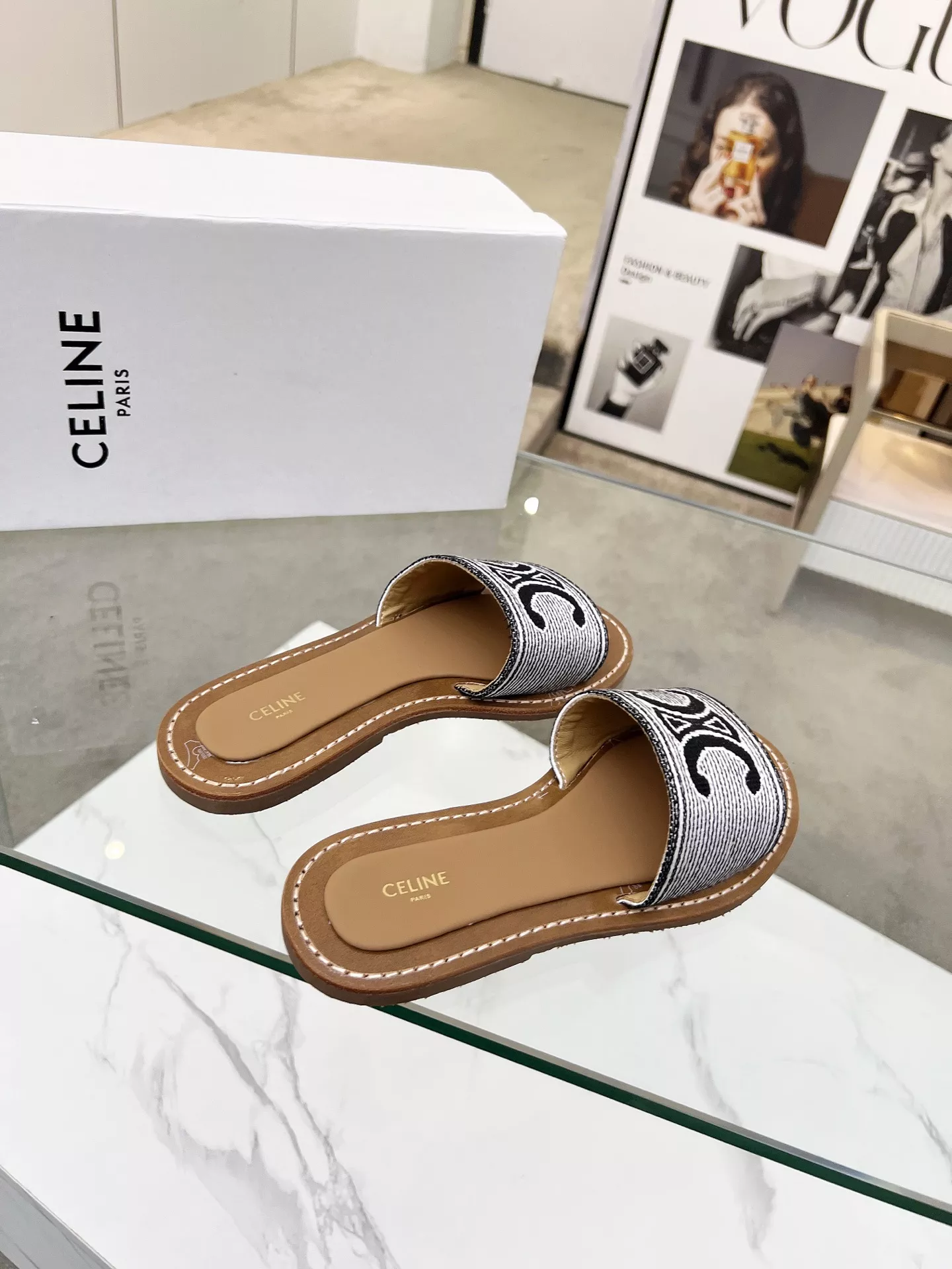Trendsetting 8435 Celine Slippers For Women