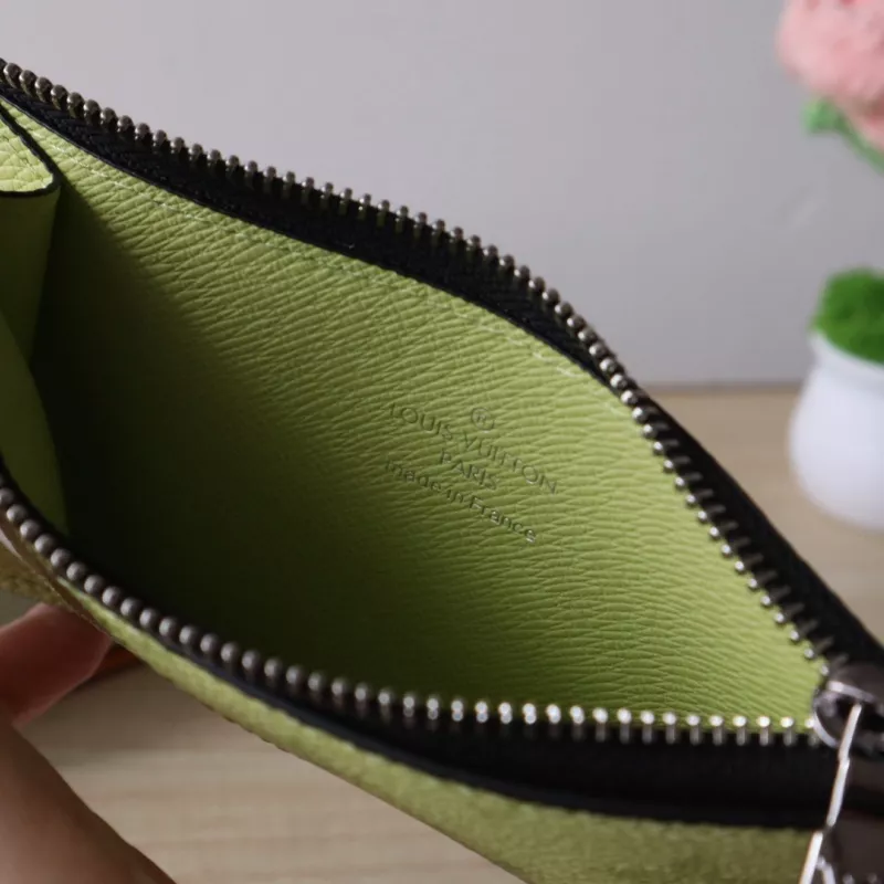 Trendsetting 8553 Louis Vuitton AAA Quality Card Case