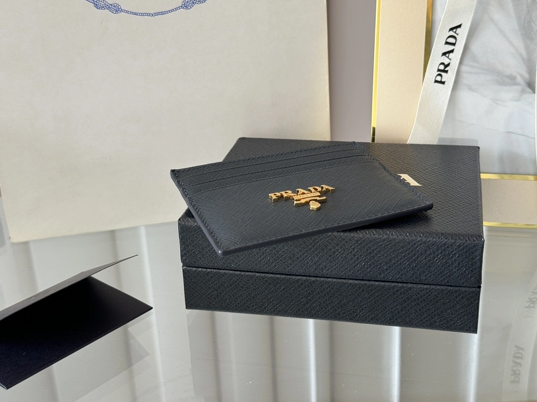 Trendsetting 8654 Prada Card Case In Navy For Women