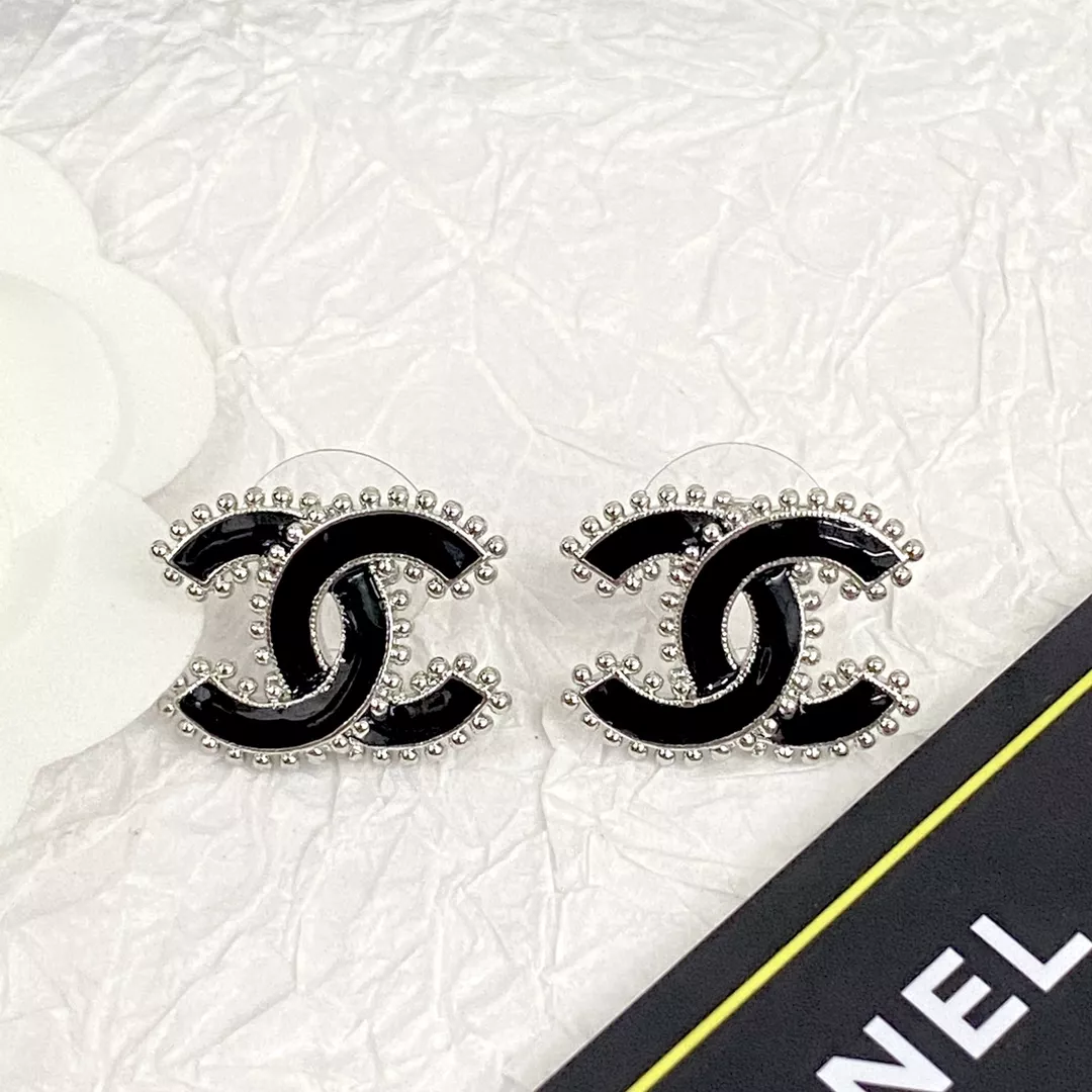 Trendsetting 869 Chanel Earrings For Women
