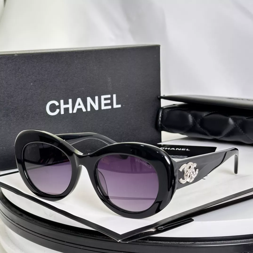 Trendsetting 8697 Chanel AAA Quality Sunglasses