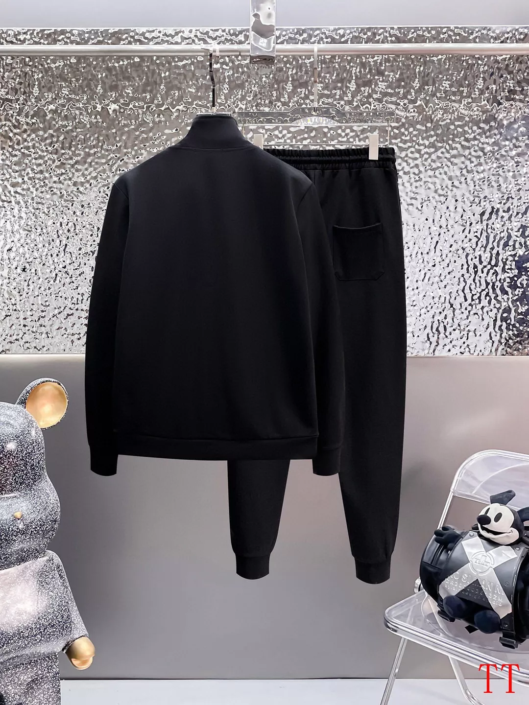 Trendsetting 8707 Christian Dior Tracksuits Long Sleeved For Men