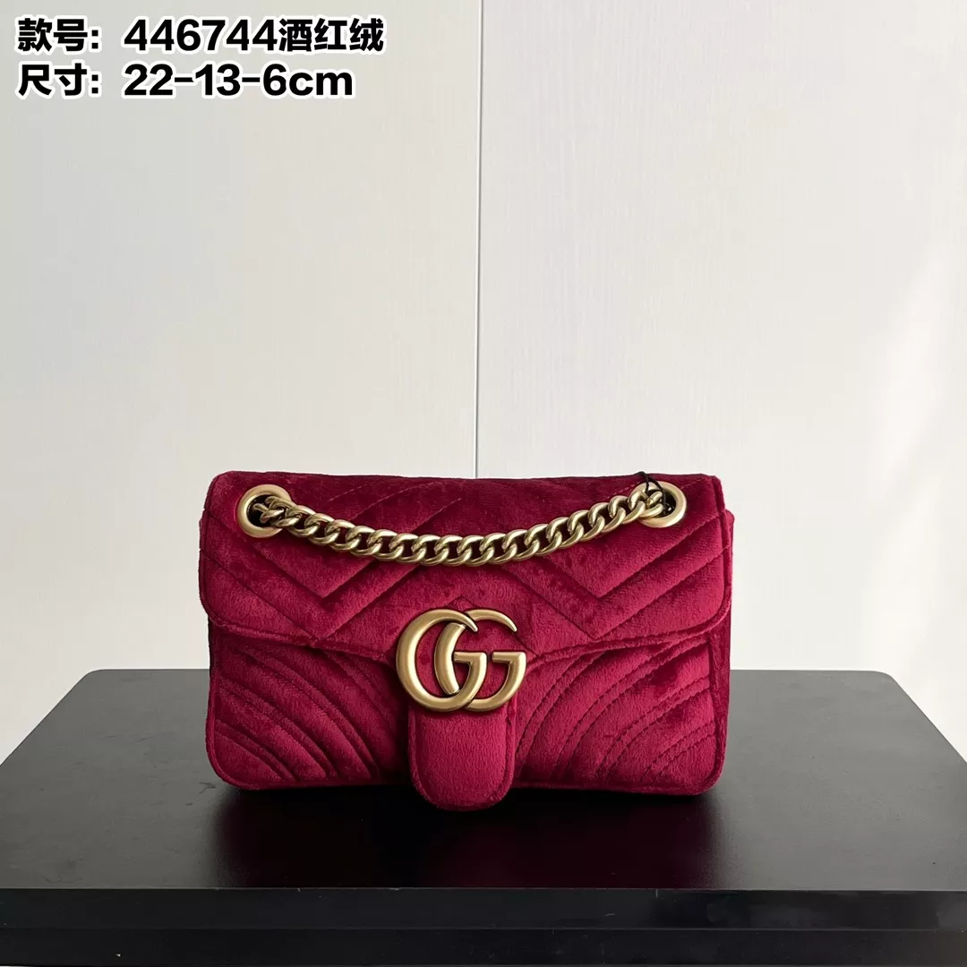 Trendsetting 8841 Gucci AAA Quality Messenger Bags For Women