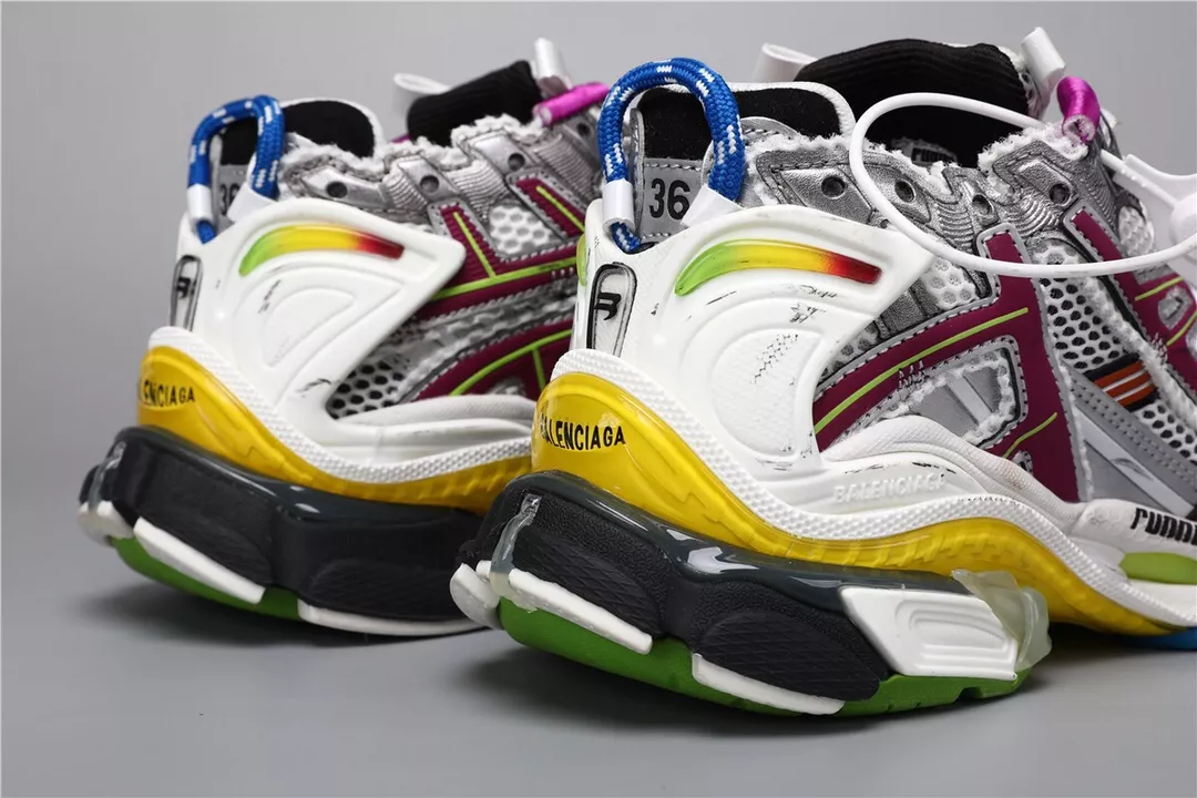 Trendsetting 9186 Balenciaga Casual Shoes For Women