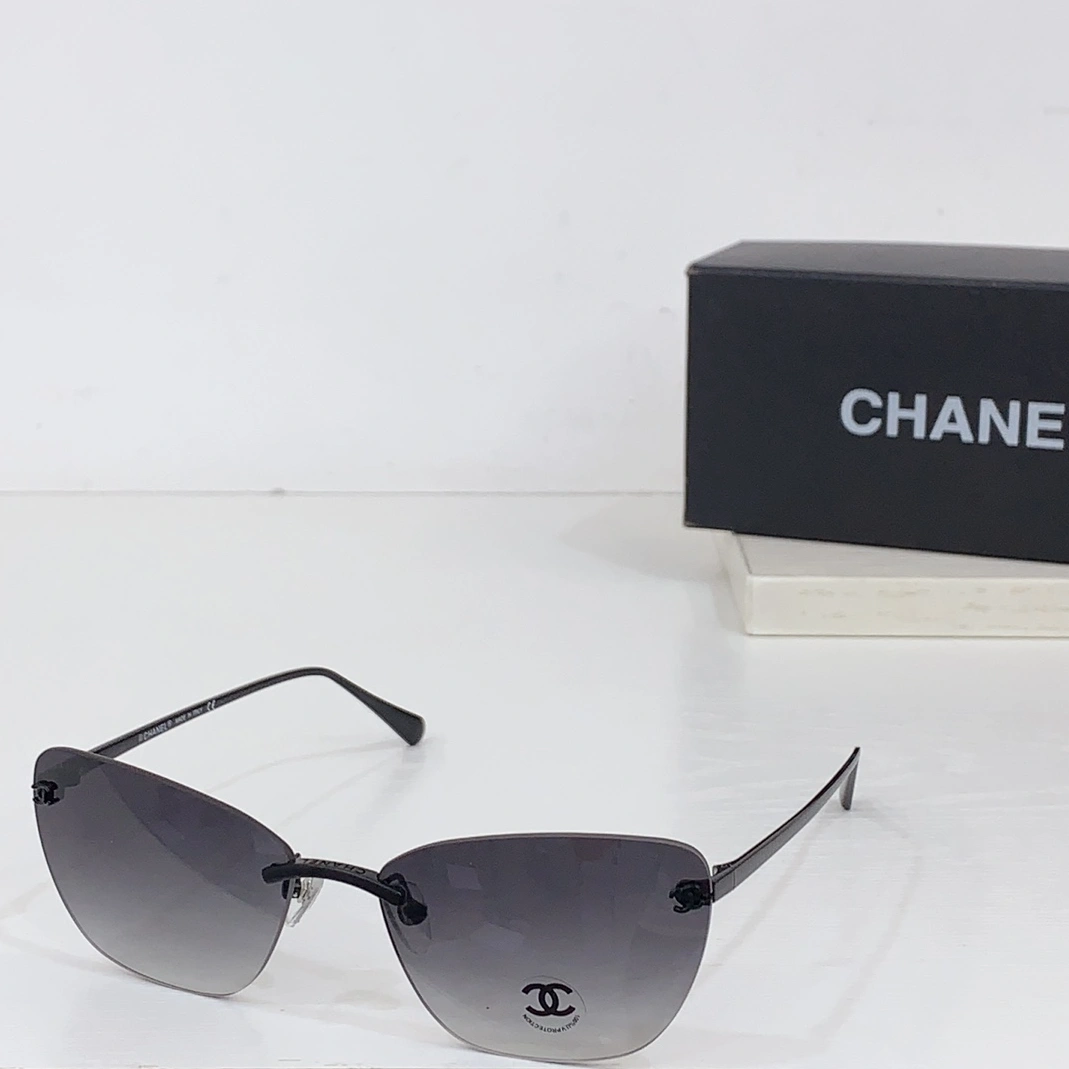 Trendsetting 9222 Chanel AAA Quality Sunglasses