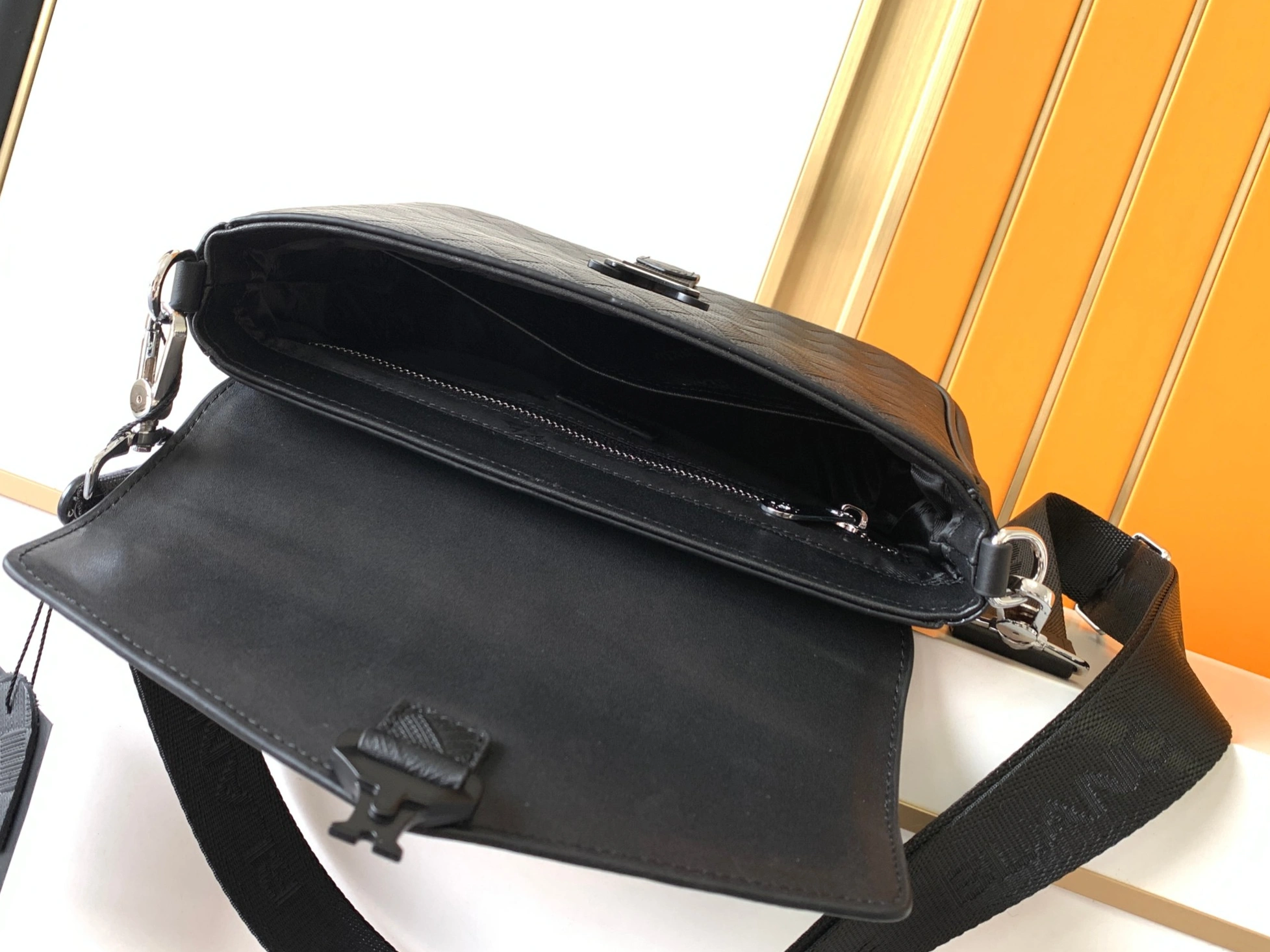 Trendsetting 9231 Mont Blanc AAA Man Messenger Bags