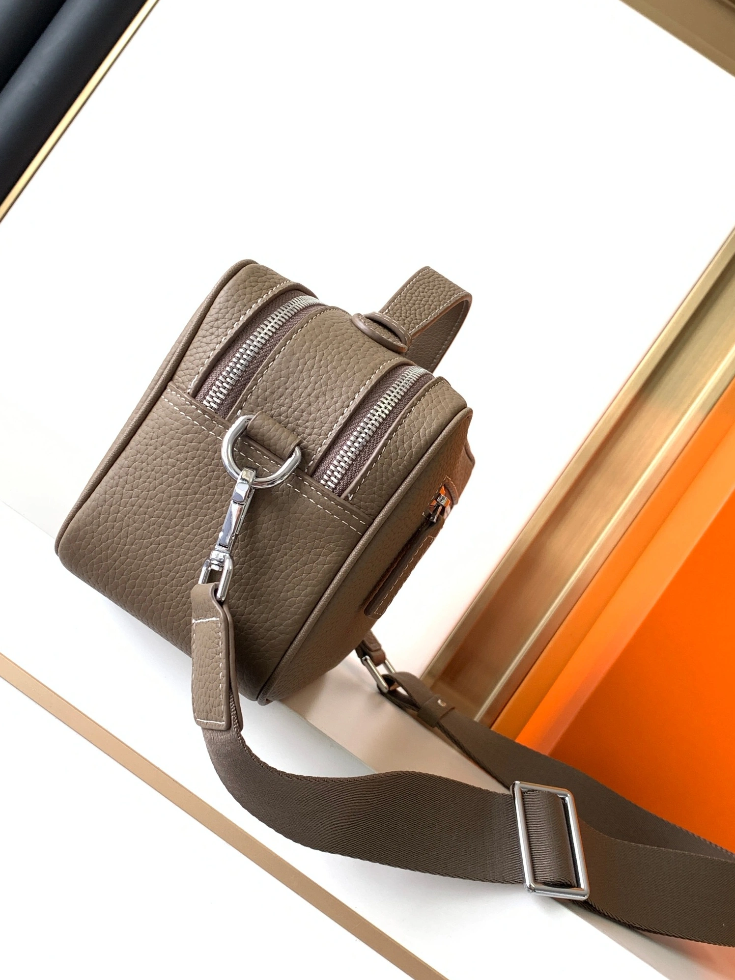 Trendsetting 9238 Hermes AAA Man Messenger Bags