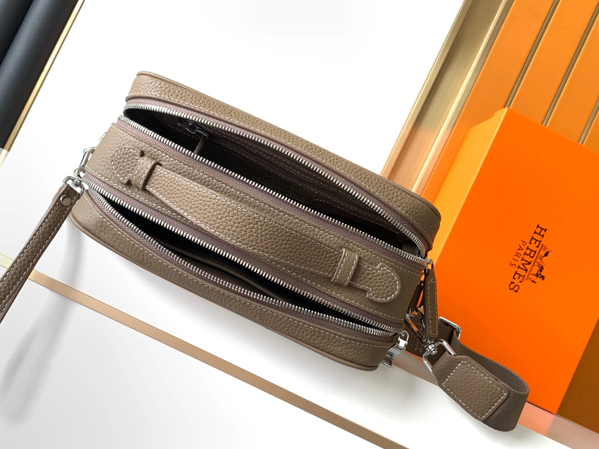 Trendsetting 9238 Hermes AAA Man Messenger Bags