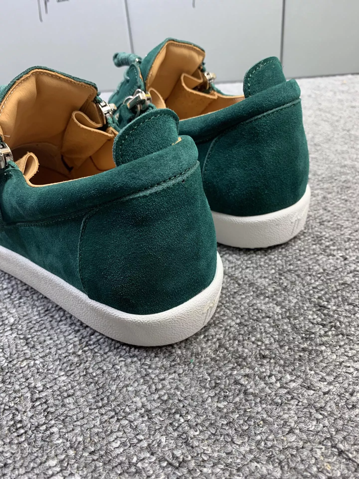 Trendsetting 9257 Giuseppe Zanotti Casual Shoes For Women