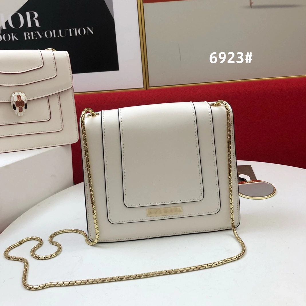 Trendsetting 9289 Bvlgari AAA Quality Messenger Bags For Women