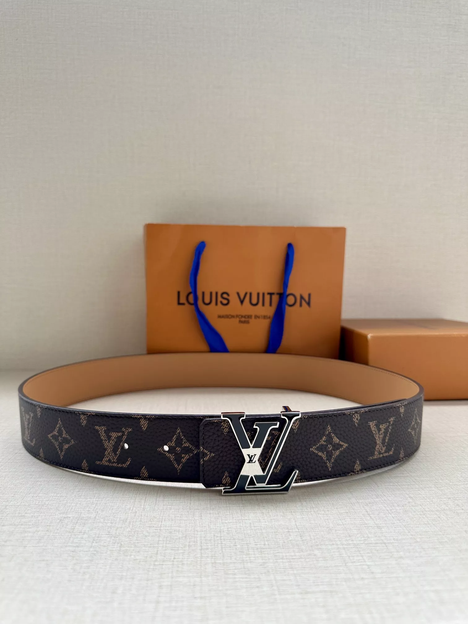 Trendsetting 9341 Louis Vuitton AAA Quality Belts In 4.0cm For Men