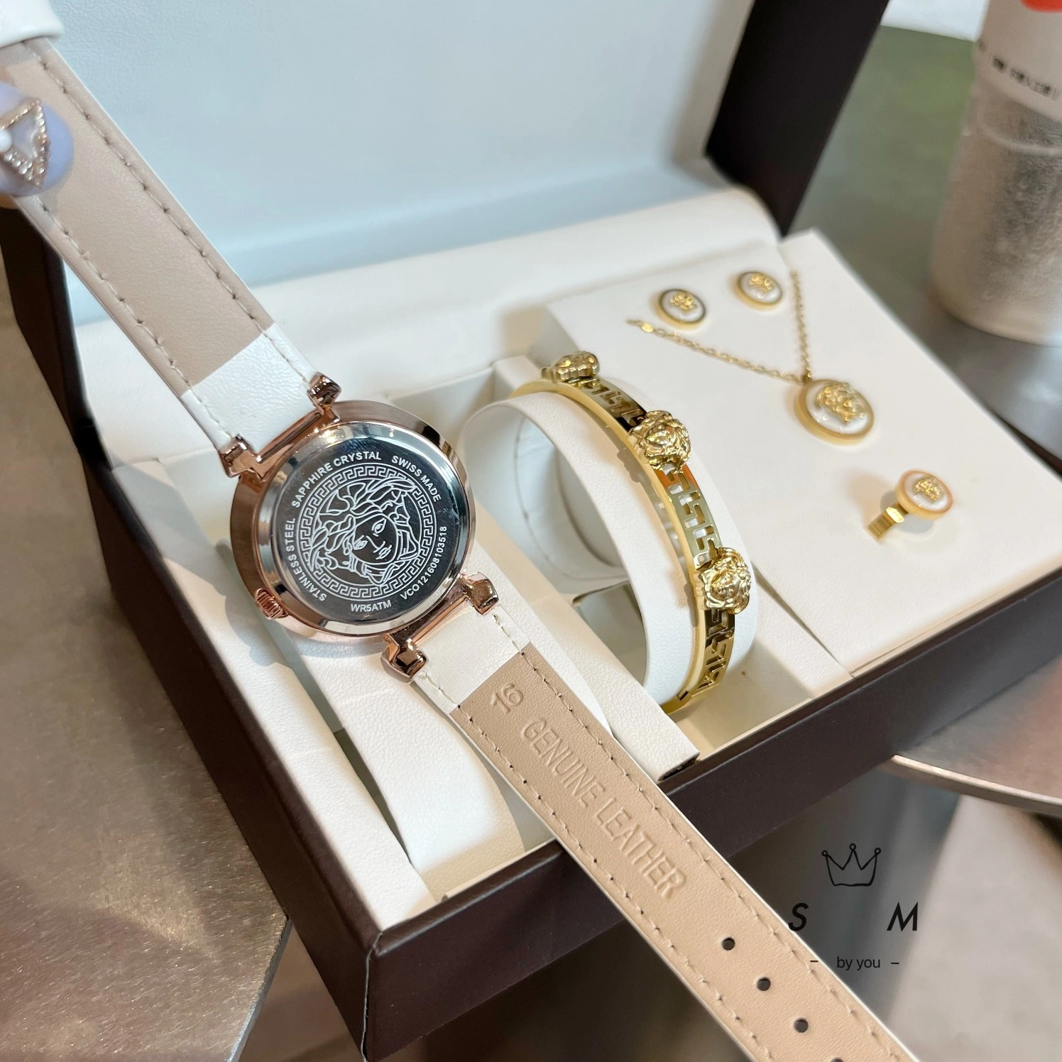 Trendsetting 9355 Versace Watches For Women
