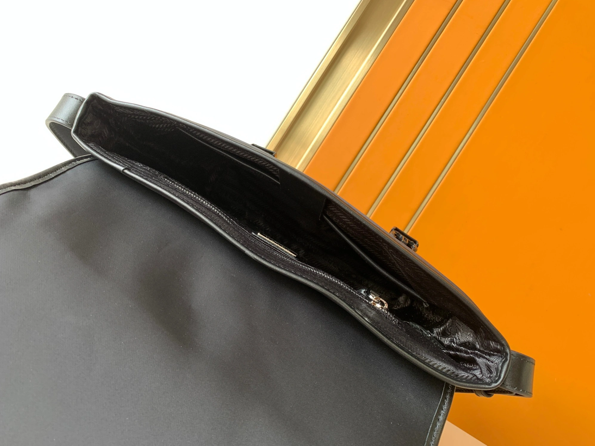 Trendsetting 9366 Prada AAA Man Messenger Bags