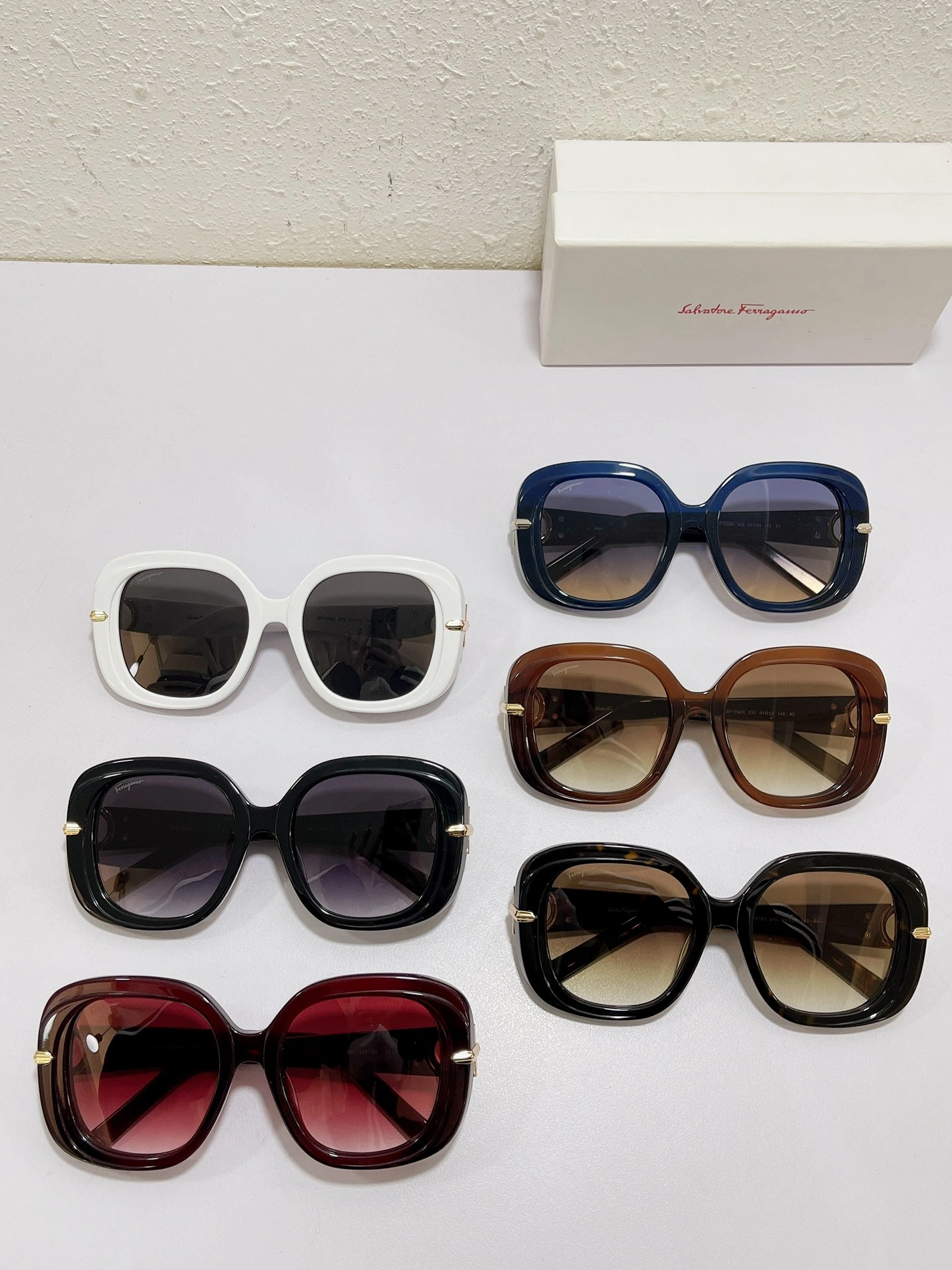 Trendsetting 9478 Salvatore Ferragamo AAA Quality Sunglasses