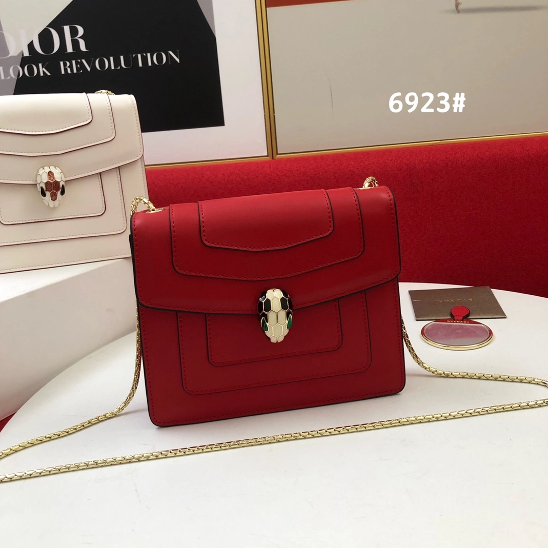 Trendsetting 9600 Bvlgari AAA Quality Messenger Bags For Women