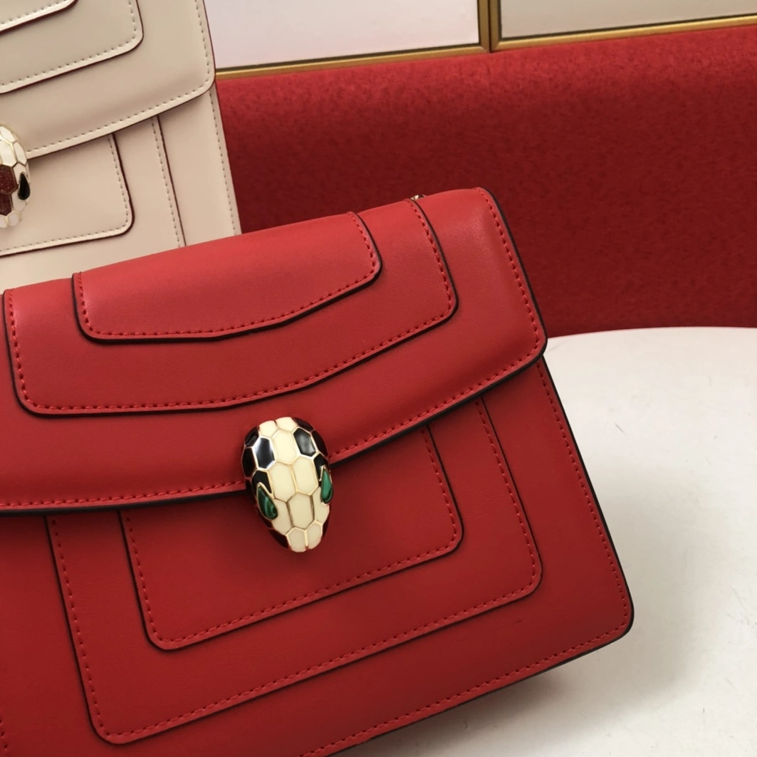 Trendsetting 9600 Bvlgari AAA Quality Messenger Bags For Women