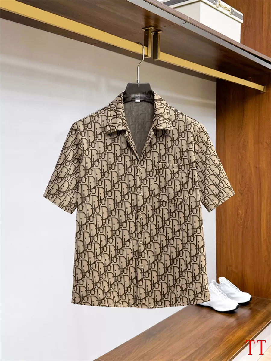 Trendsetting 9728 Christian Dior Tracksuits Short Sleeved For Men