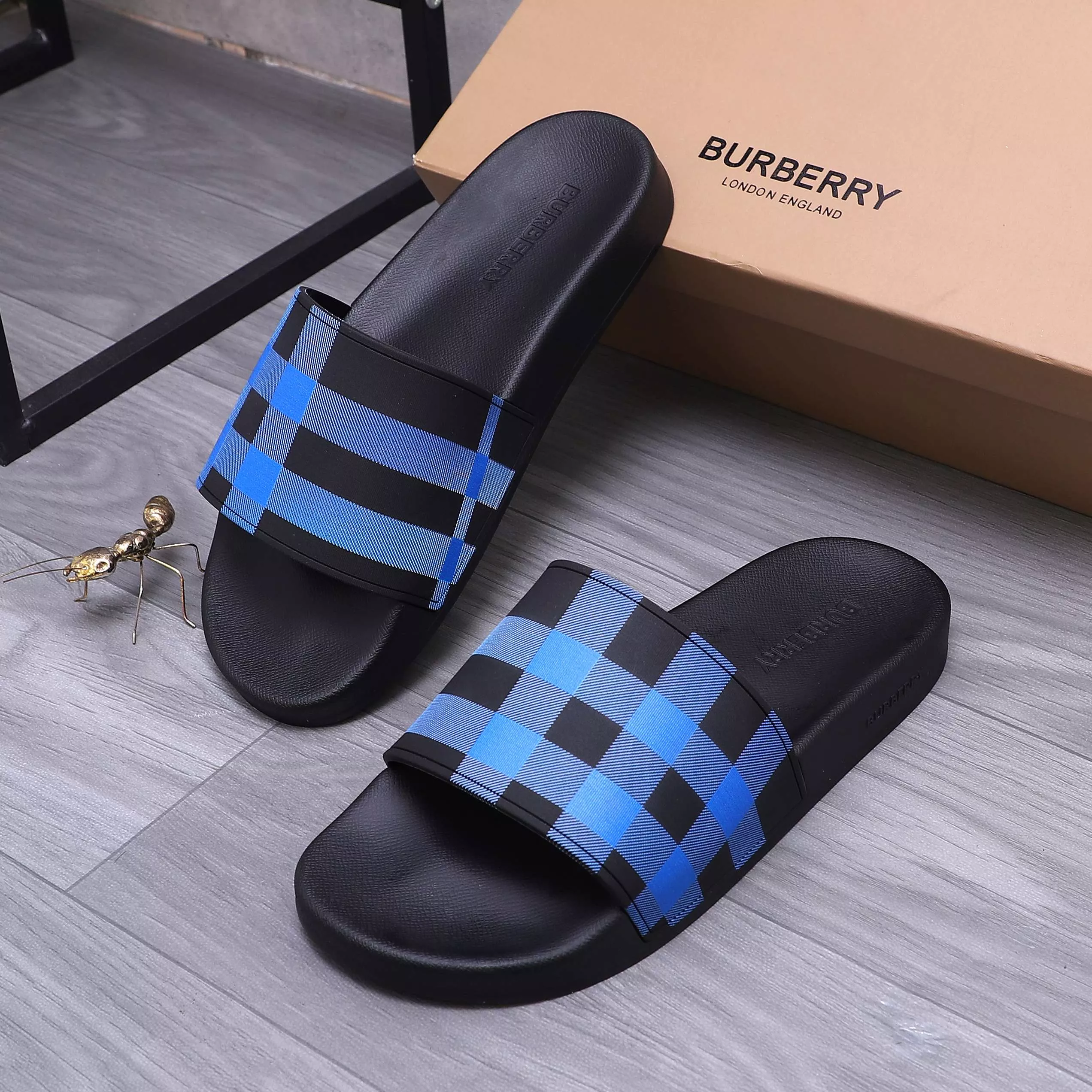 Trendsetting 976 Burberry Slippers For Women