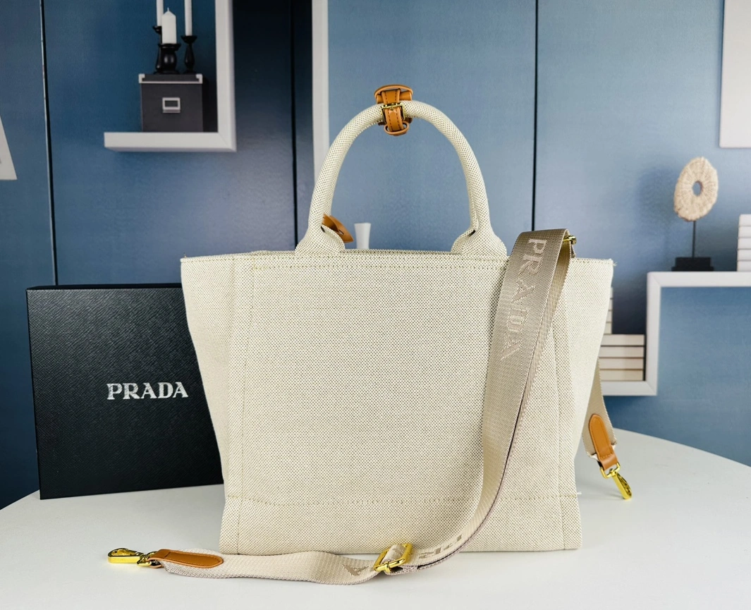 Trendsetting 9961 Prada AAA Quality Handbags For Women