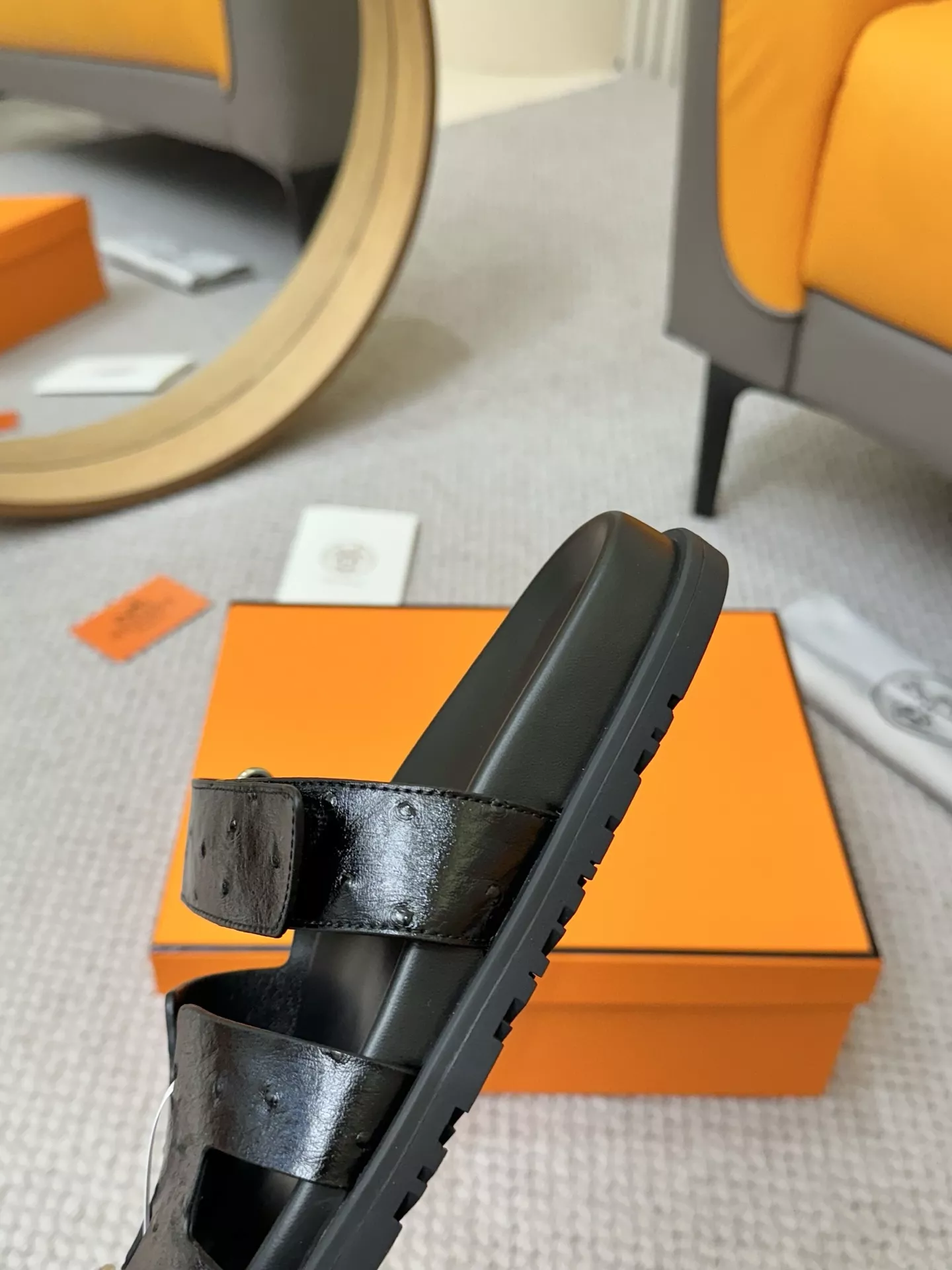 Trendy 1093 Hermes Slippers For Men