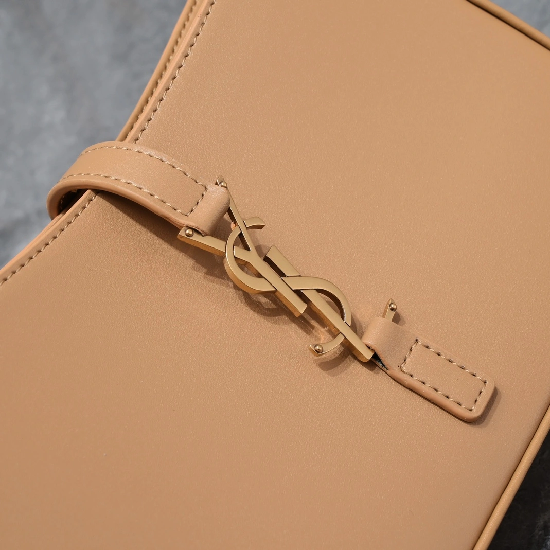 Trendy 115 Yves Saint Laurent YSL AAA Quality Shoulder Bags For Women