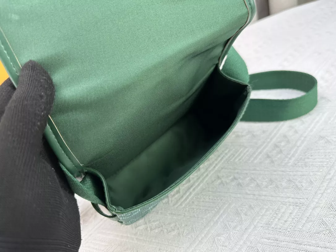 Trendy 1206 Louis Vuitton AAA Quality Messenger Bags For Women