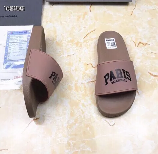 Trendy 1251 Balenciaga Slippers For Men