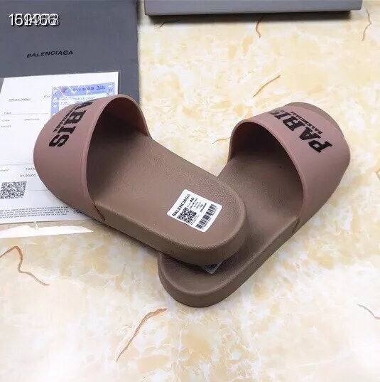 Trendy 1251 Balenciaga Slippers For Men