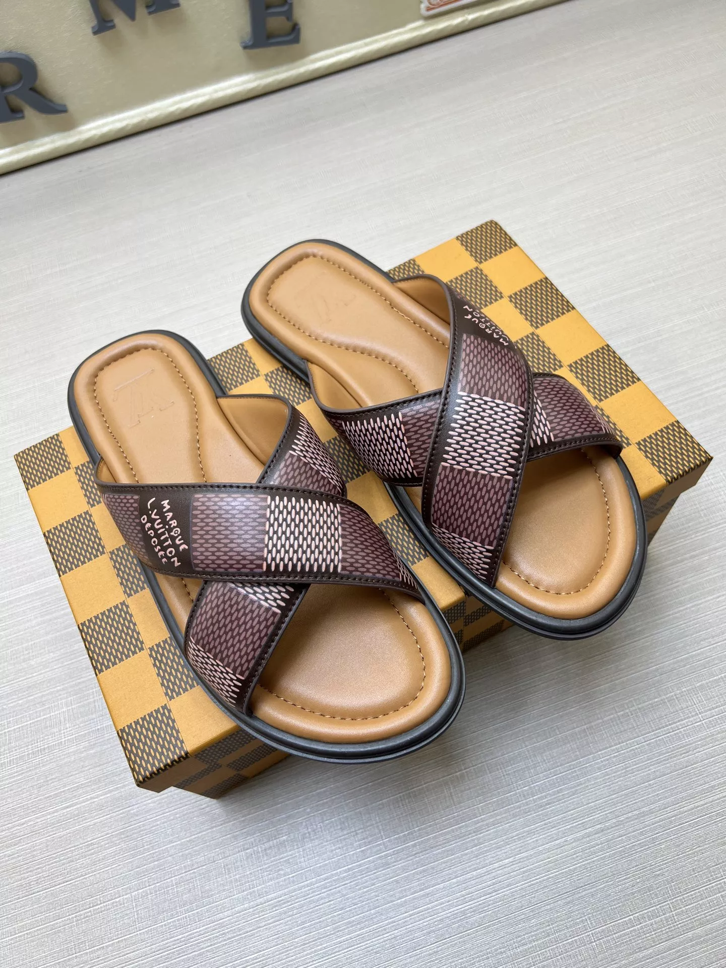 Trendy 1306 Louis Vuitton Slippers For Men