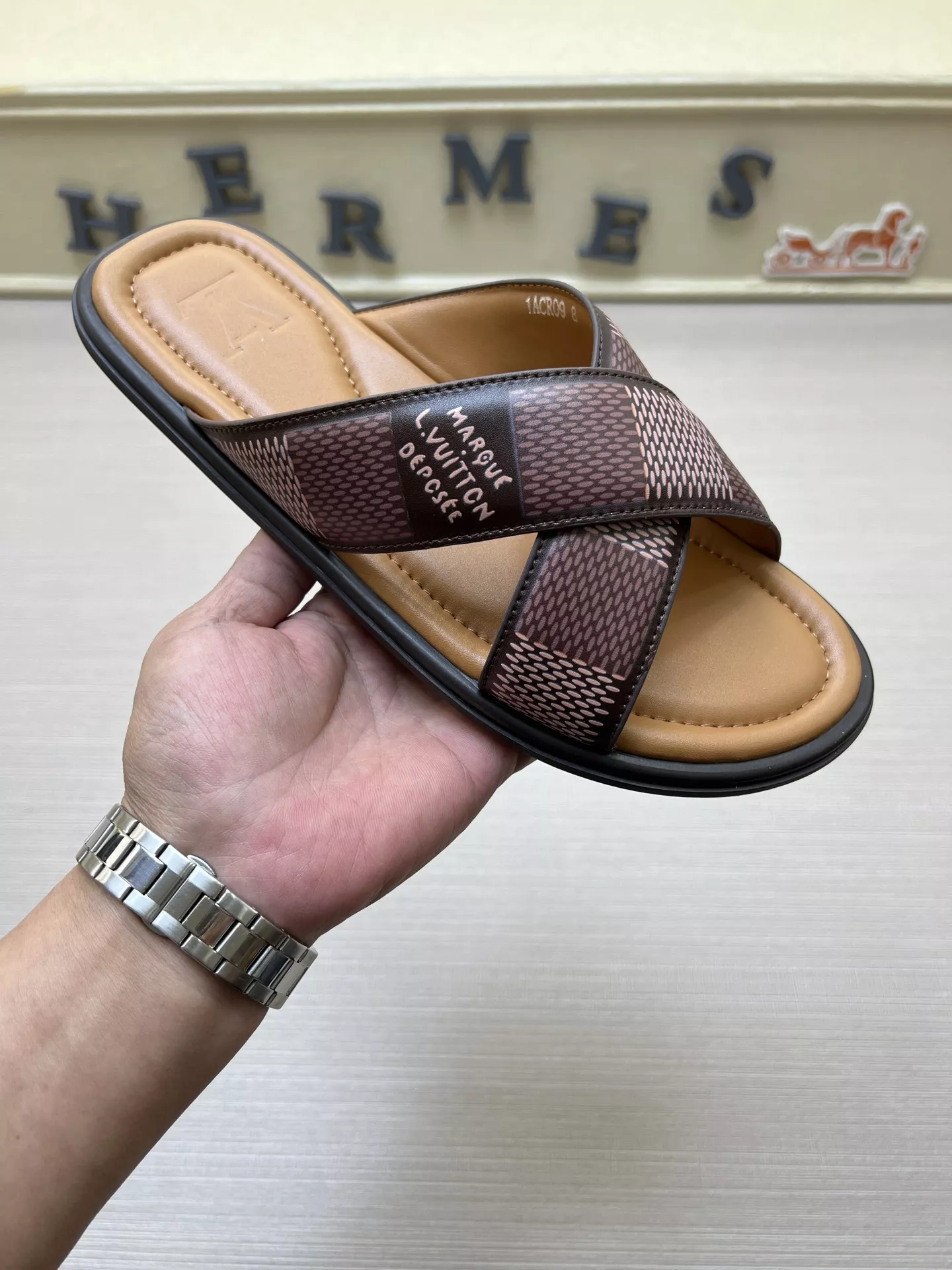 Trendy 1306 Louis Vuitton Slippers For Men