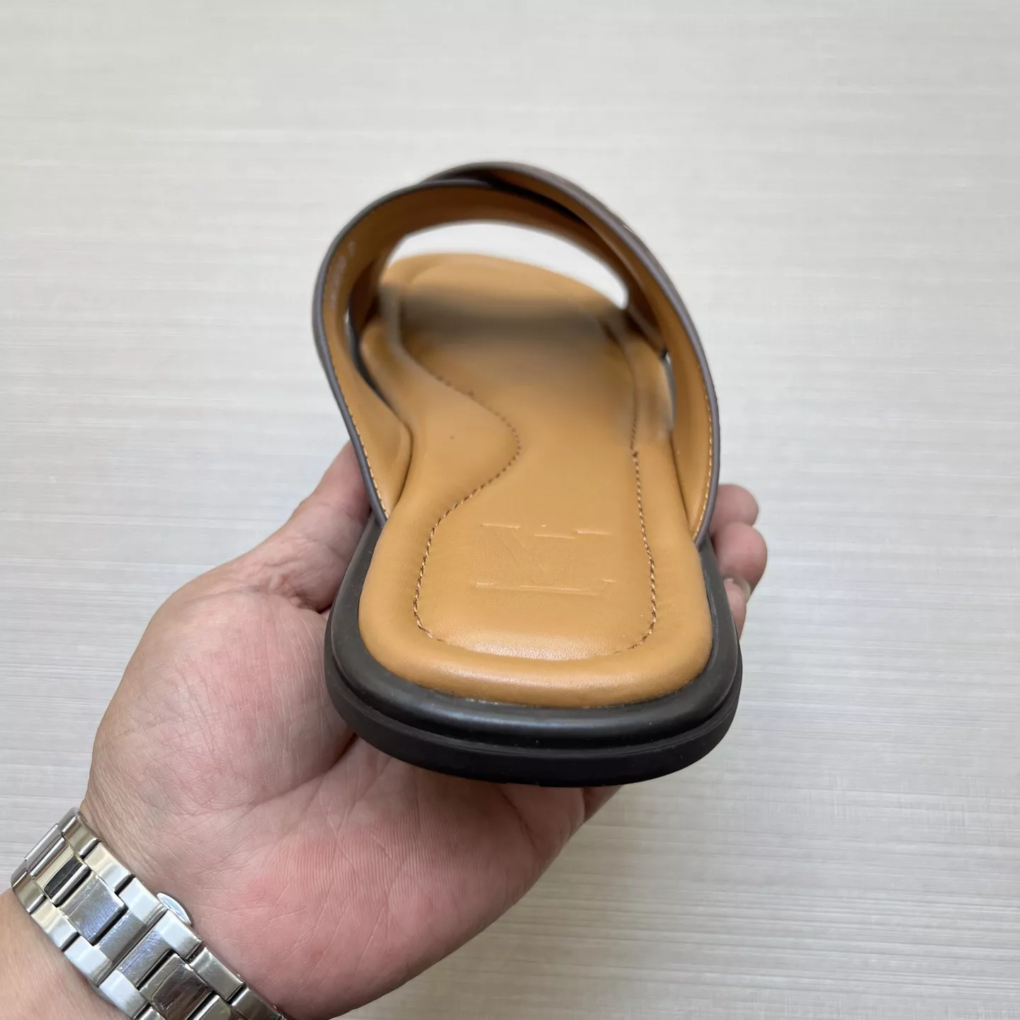 Trendy 1306 Louis Vuitton Slippers For Men