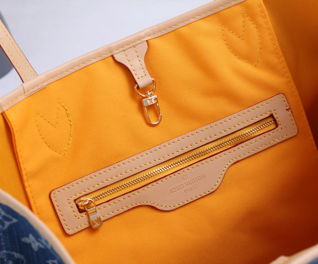 Trendy 1367 Louis Vuitton HandBags For Women