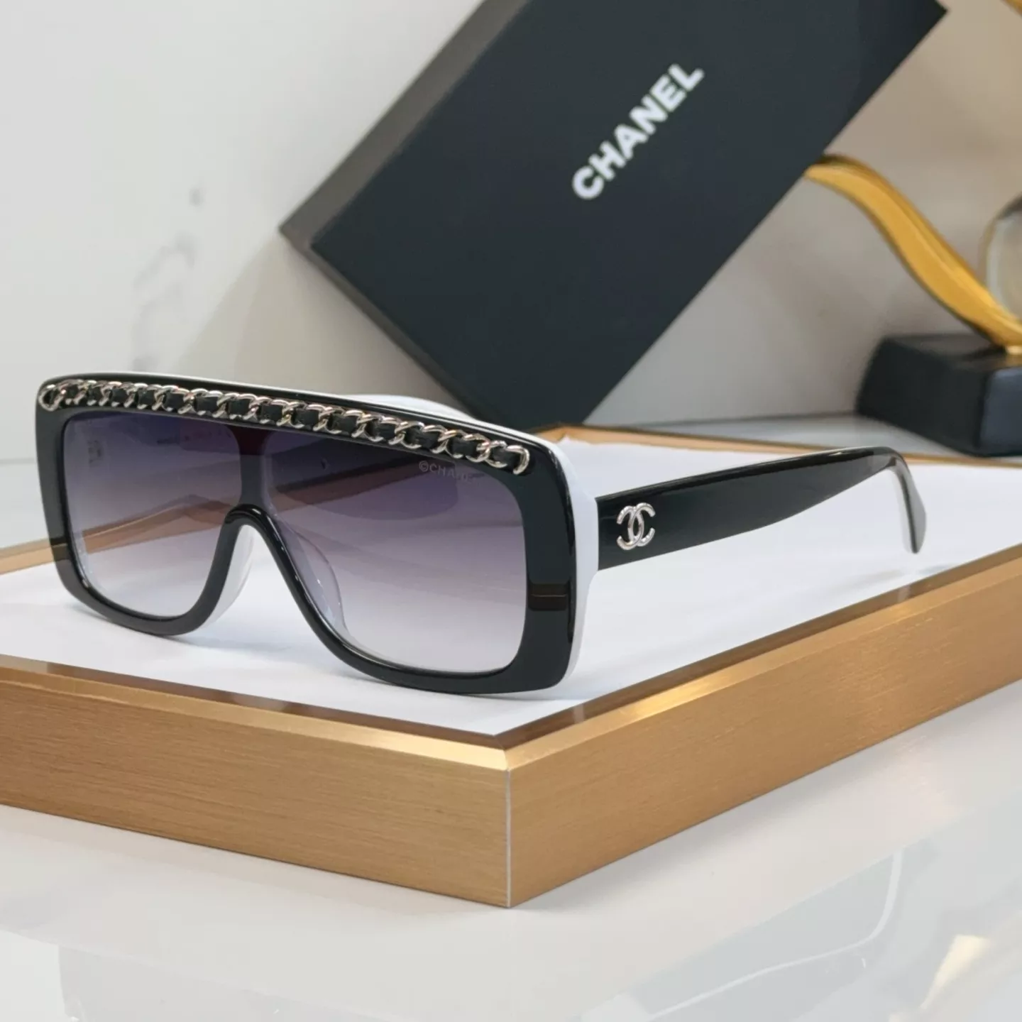 Trendy 1393 Chanel AAA Quality Sunglasses