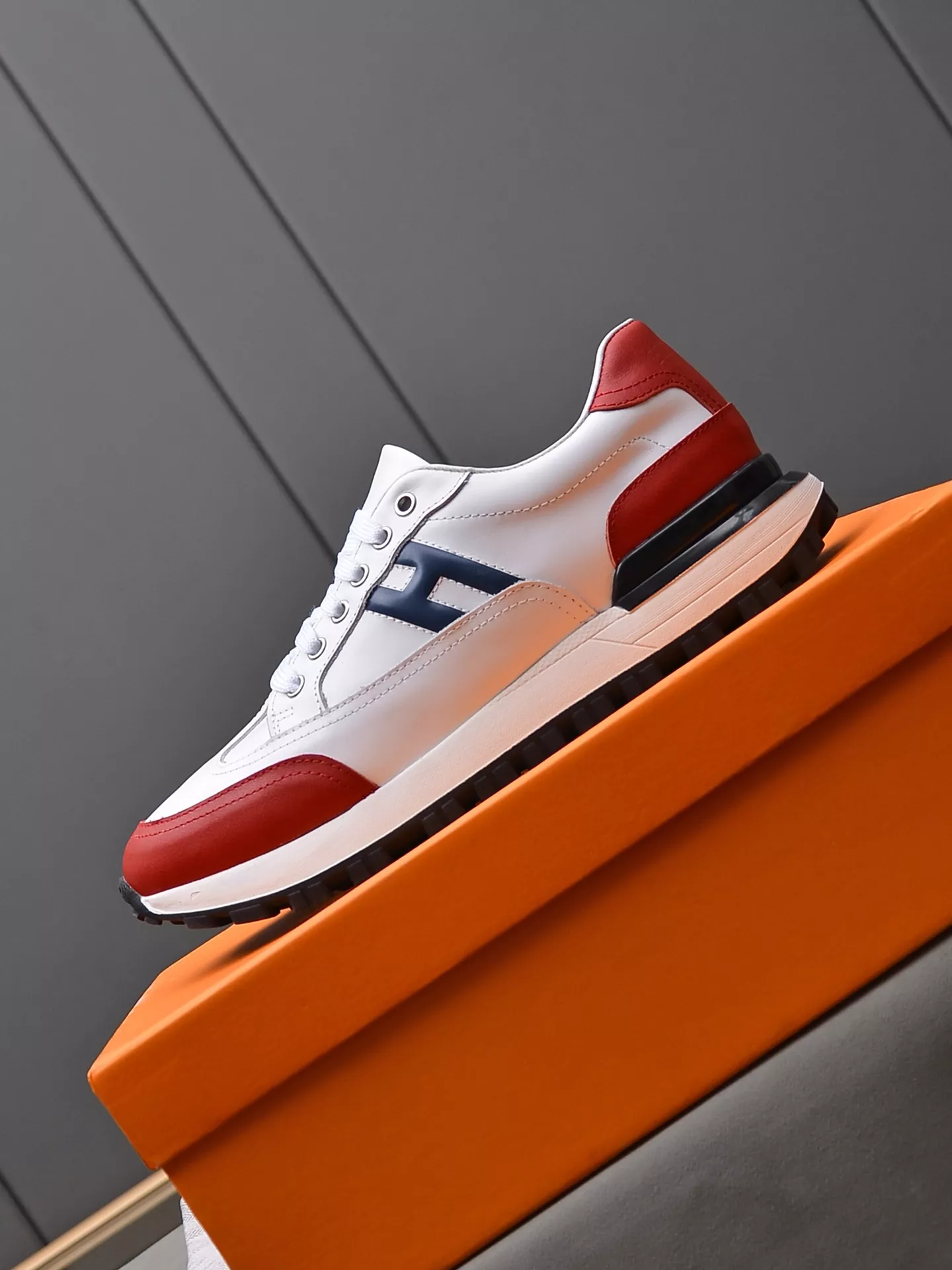 Trendy 142 Hermes Casual Shoes For Men
