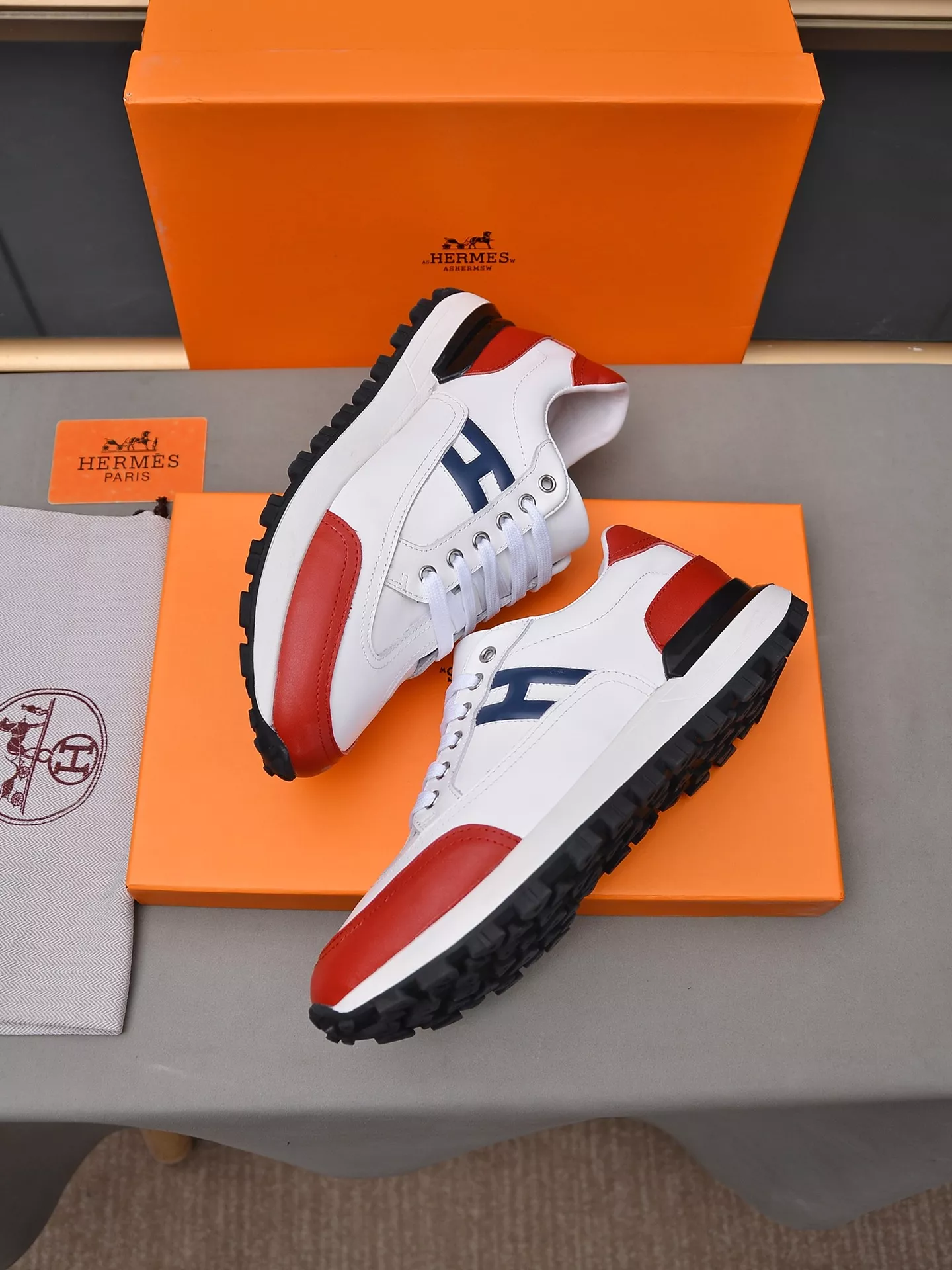 Trendy 142 Hermes Casual Shoes For Men
