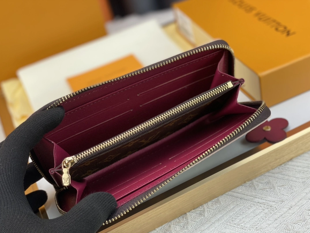 Trendy 148 Louis Vuitton LV Wallets