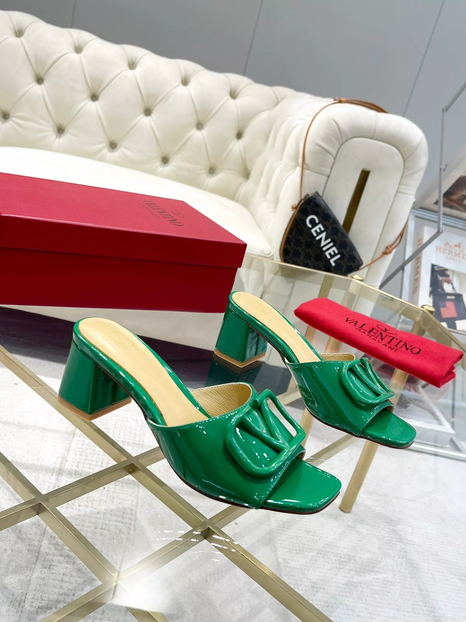 Trendy 1504 Valentino Slippers For Women