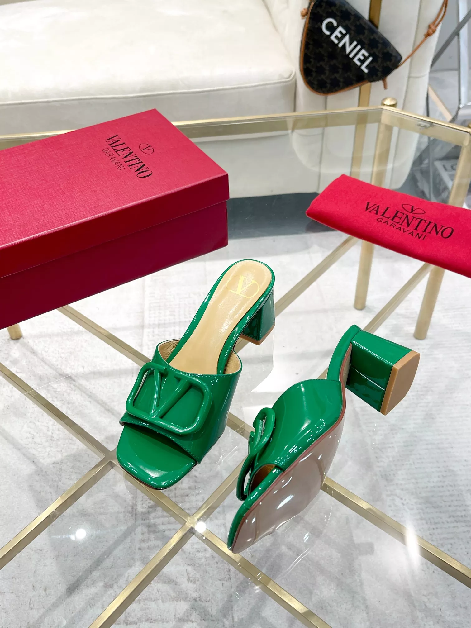 Trendy 1504 Valentino Slippers For Women