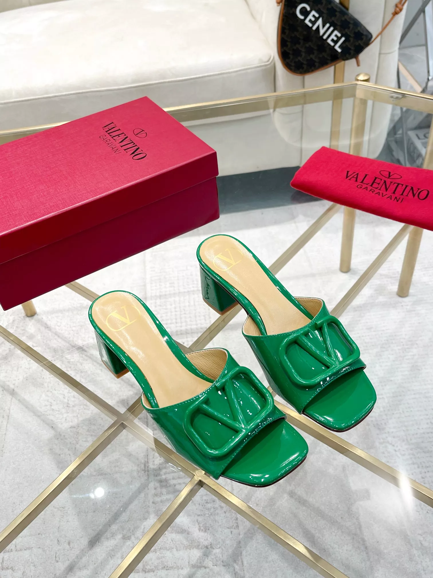 Trendy 1504 Valentino Slippers For Women