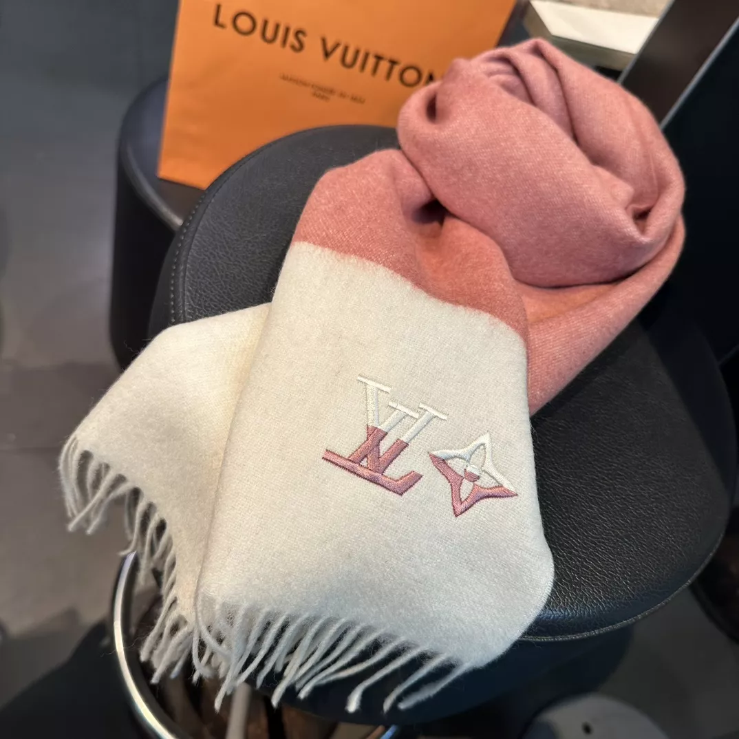 Trendy 1543 Louis Vuitton Scarf For Women
