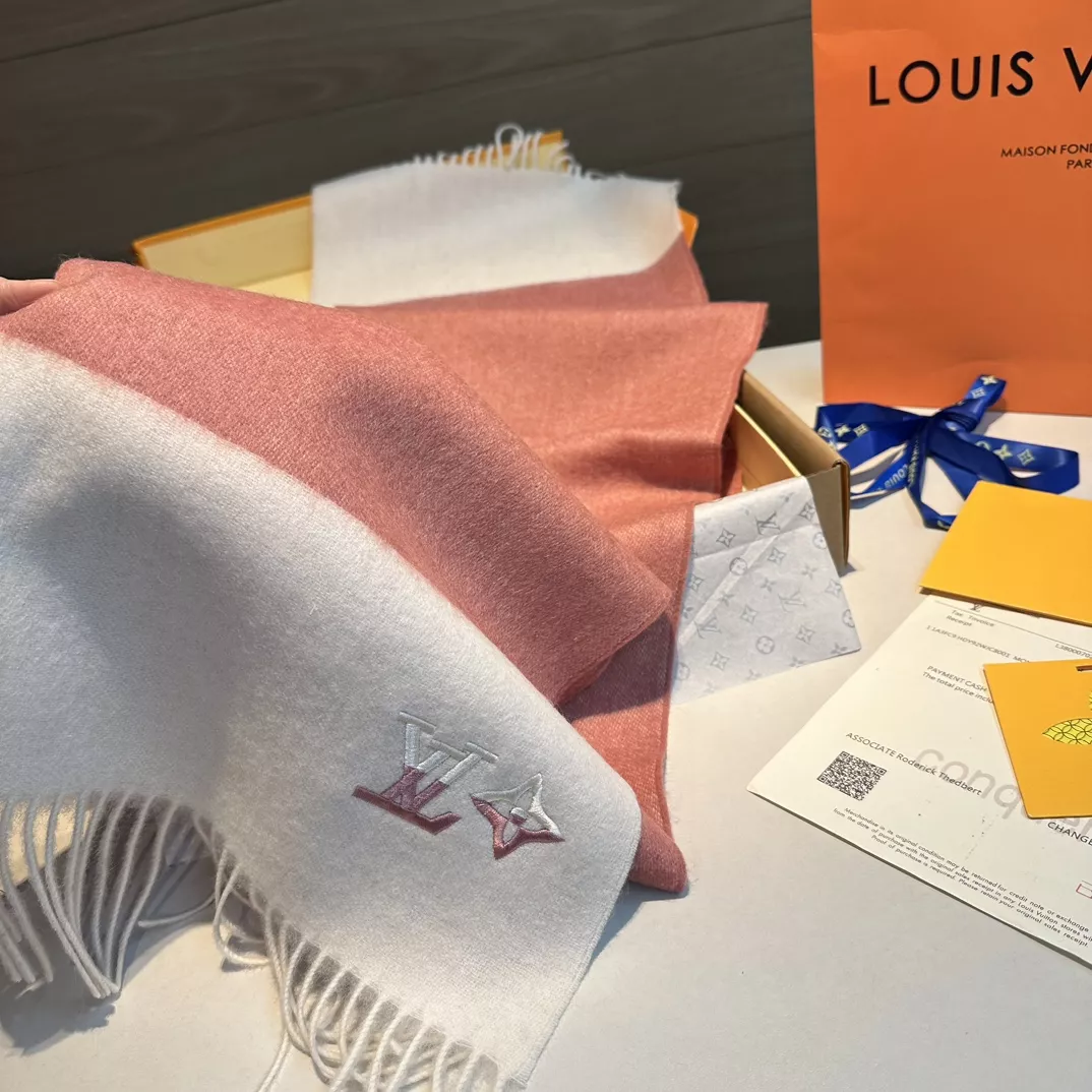 Trendy 1543 Louis Vuitton Scarf For Women
