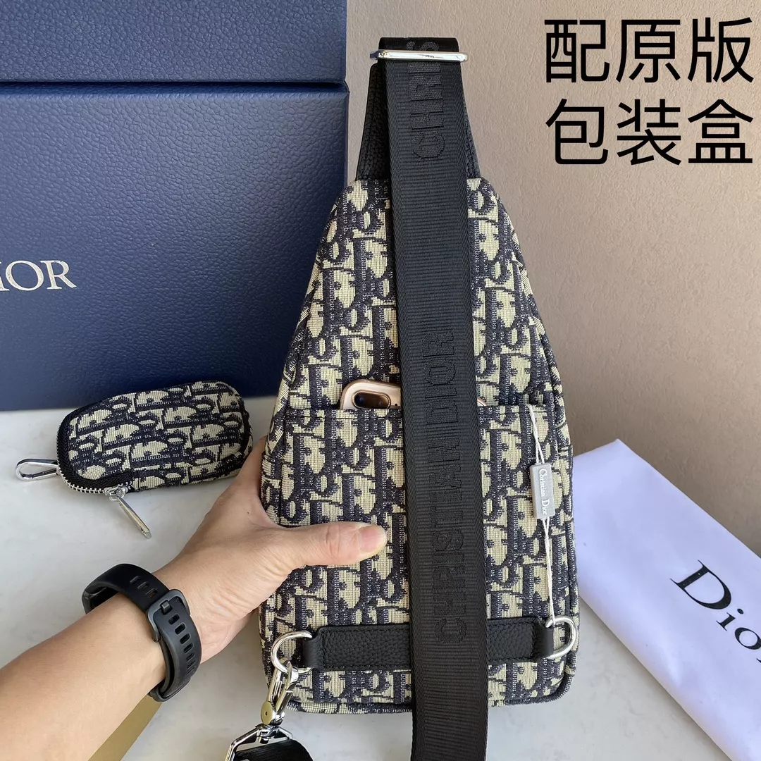 Trendy 1646 Christian Dior AAA Man Messenger Bags
