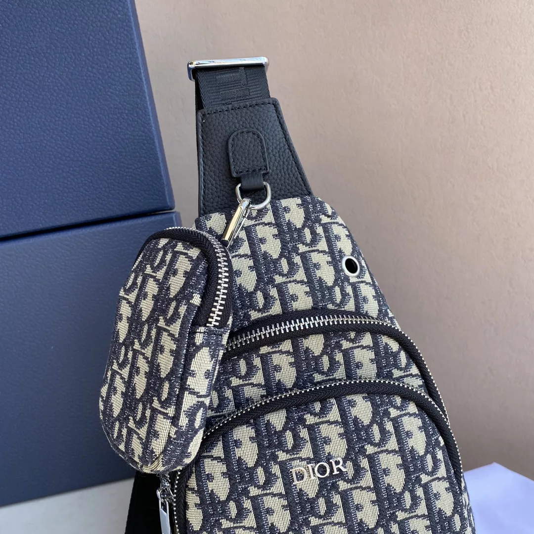 Trendy 1646 Christian Dior AAA Man Messenger Bags