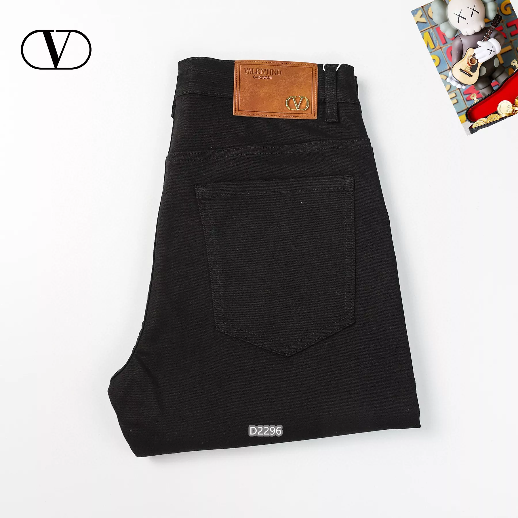 Trendy 1720 Valentino Jeans For Men